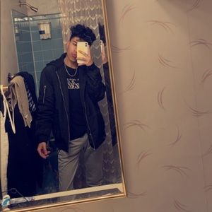 Meet your Posher, Jeremy